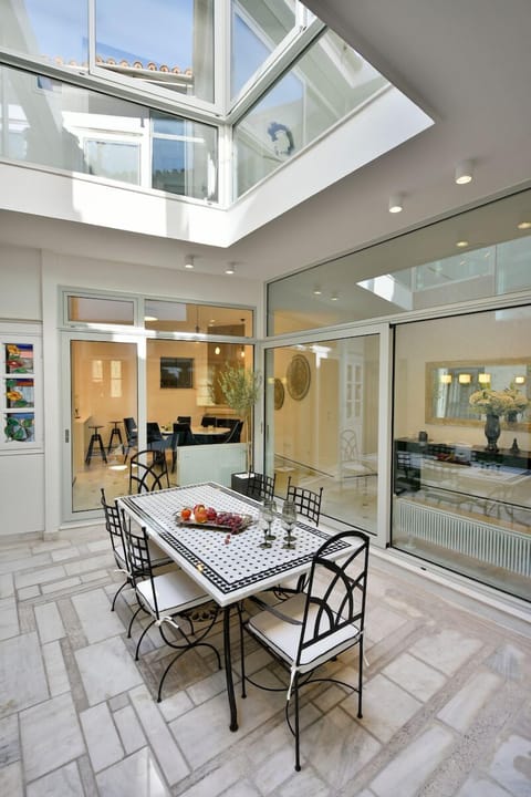 Deluxe Villa | Balcony