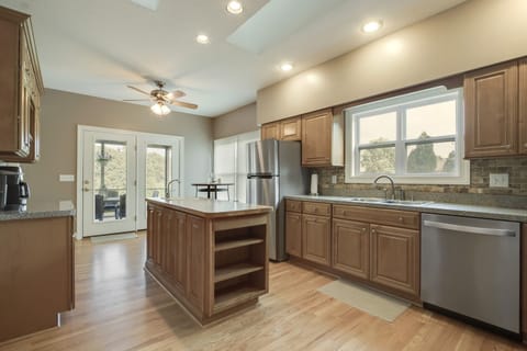Spacious Gourmet Kitchen with Island. Island has veggie sink