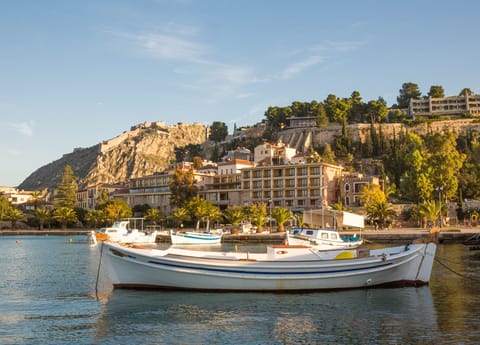 Old town and Palamidi fortress (8 minutes' walk to the view point)