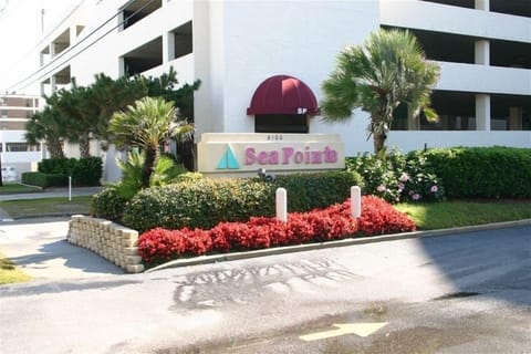 Welcome to Sea Pointe