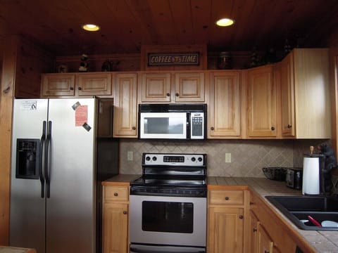 Fully equipped kitchen