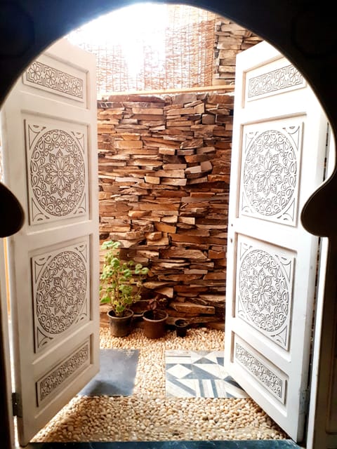 Deluxe Room, 1 King Bed | Terrace/patio