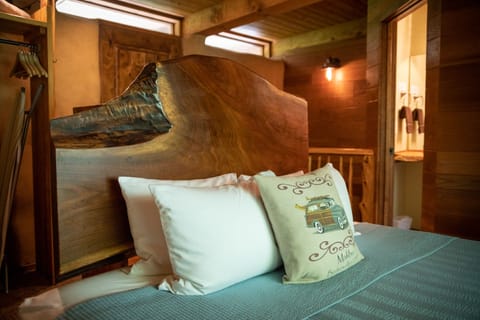 Romantic Cottage, 1 King Bed, Non Smoking (Sienna Cottage) | Egyptian cotton sheets, premium bedding, pillowtop beds