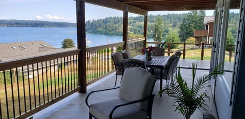 400 sq ft deck with great views of Holmes Harbor