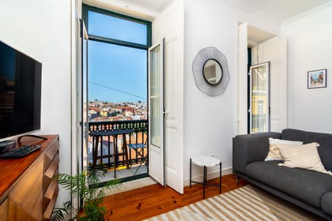 Apartment, 2 Bedrooms, Balcony, City View | Living area | Flat-screen TV