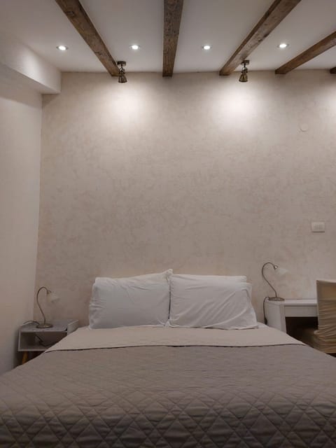 Apartment, 1 Bedroom | 1 bedroom, desk, laptop workspace, free WiFi