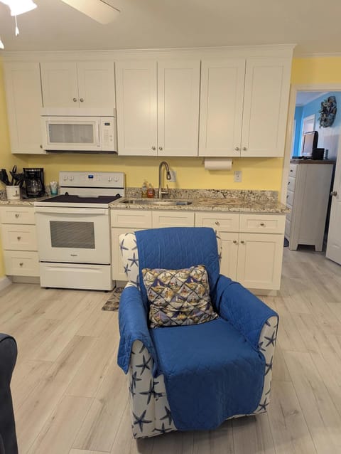 Remodeled LR, DR, and kitchen.  Beautiful and fully stocked!