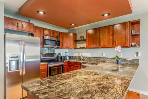kitchen with grant counter top