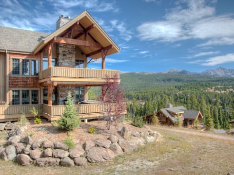 Cowboy Heaven Luxury Suite 7D, Exterior