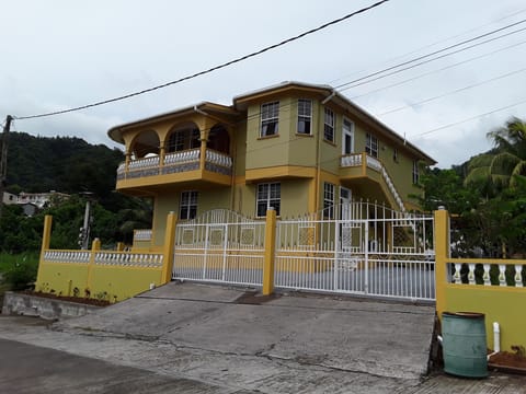 Wallhouse Apartments 