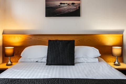 Double Room | Individually decorated, individually furnished, desk, free WiFi