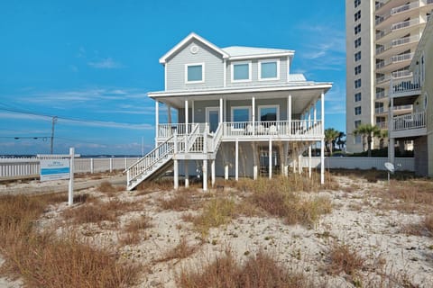 8267GulfBlvd_20161102_004