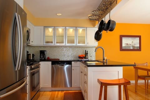 Entry to our new Kitchen
with dishwasher in view