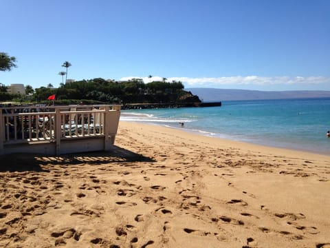 Ka'anapali Beach and Cabana 