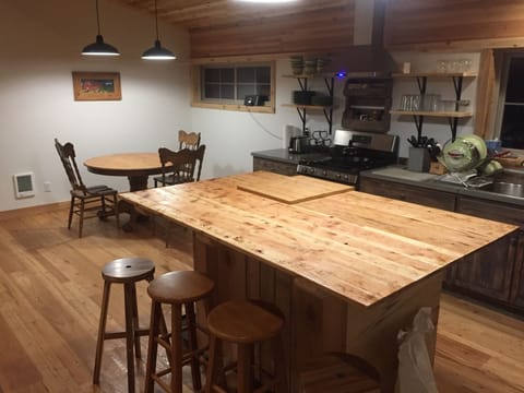 Island, dining room table and kitchen