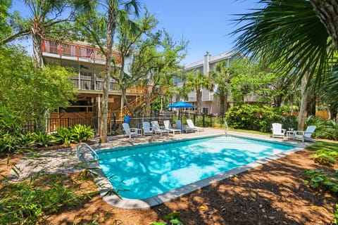 Welcome to 309 W Indian!