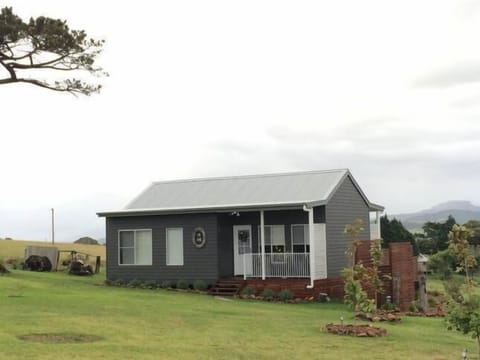 Country setting 