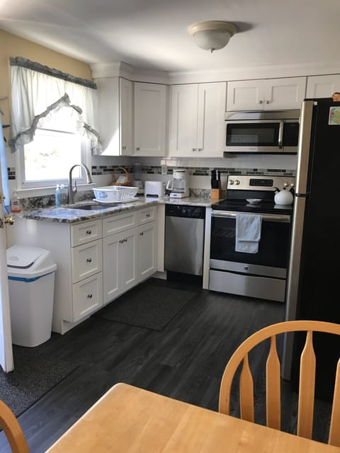 Newly renovated kitchen 