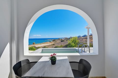 Premium Suite Private Pool Sea View | Premium bedding, in-room safe, individually decorated