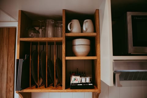 Superior Room, Ensuite, Mountain View (Buttercup) | Private kitchen | Highchair