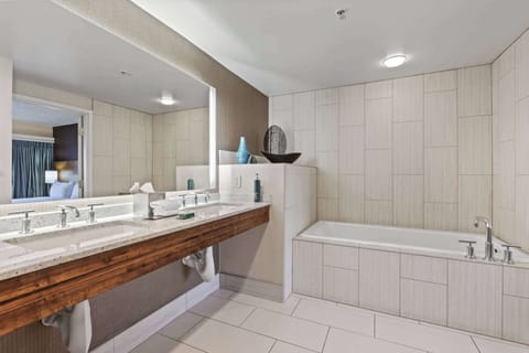 Presidential Suite, 1 King Bed, Accessible | Premium bedding, down comforters, pillowtop beds, desk