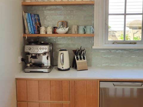 Espresso coffee machine