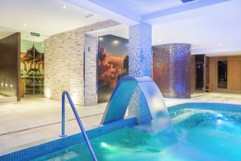 Sauna, hot tub, steam room, Turkish bath, body treatments, aromatherapy
