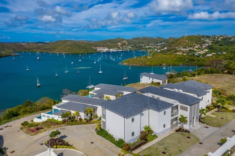 Overlooking The Point Residence Club