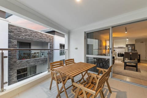 Balcony & Laundry