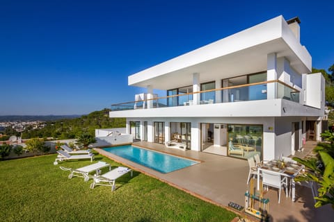 Modernist design with spacious terraces offering unparalleled views