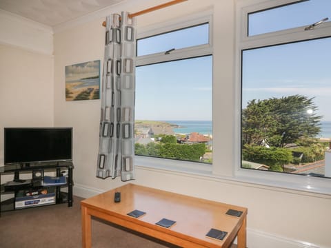 Lounge With Stunning Sea Views over Harlyn Bay Beach