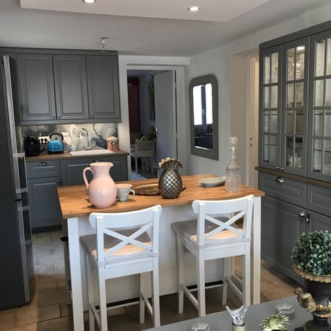 Kitchen area with Island and Bar Stools