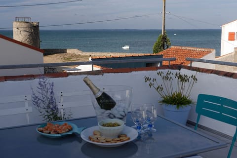 Roof terrace with view to Le Continent..perfect for the evening aperitif.