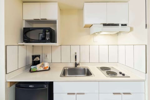 Traditional Room, 2 Queen Beds, Kitchenette | Pillowtop beds, desk, blackout drapes, iron/ironing board