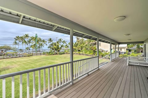 Hilo Vacation Rental | 2BR | 1BA | 1,100 Sq Ft | Steps to Enter