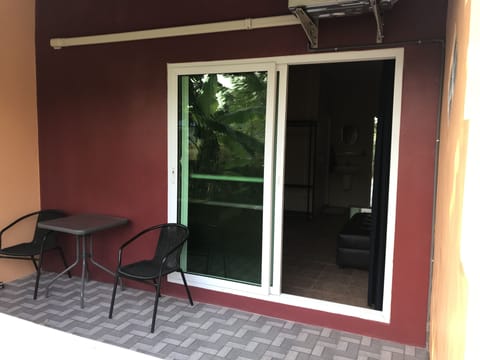 Room, 1 Queen Bed, Non Smoking | Balcony