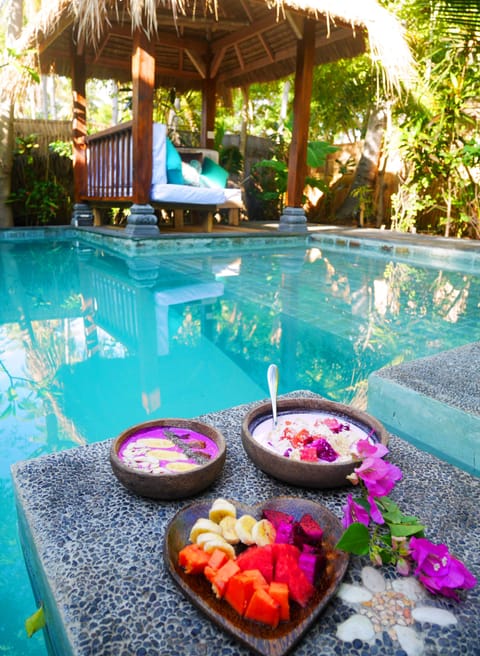 Private pool