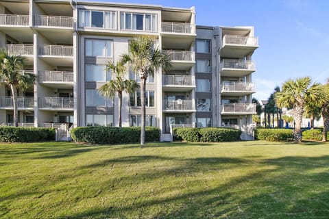 Shorewood Exterior