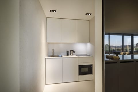 Rovinj Signature suite | Private kitchen | Espresso maker, electric kettle
