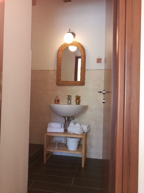 Apartment, 1 Bedroom, Terrace | Bathroom sink