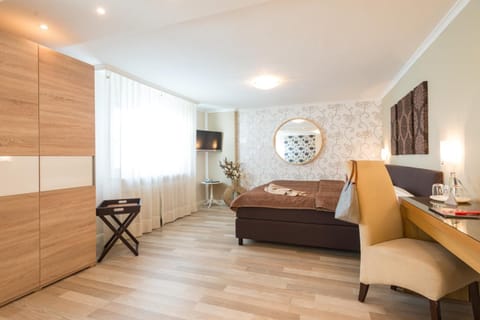 In-room safe, desk, laptop workspace, soundproofing