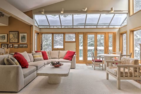 Winter Park Vacation Rental | 2BR | 3BA | 1,453 Sq Ft | Stairs Required