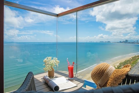 Deluxe Double Room with Sea View | Beach/ocean view