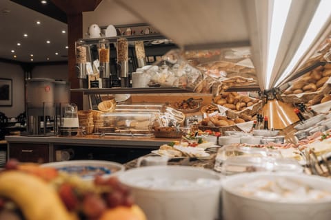 Daily buffet breakfast for a fee