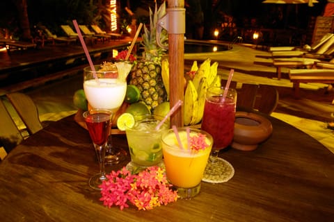 Poolside bar