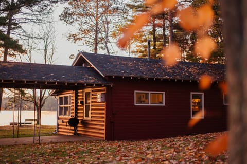 Beachview Cabin at Alderwood Resort