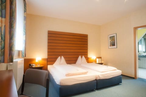 Suite | 1 bedroom, minibar, in-room safe, desk