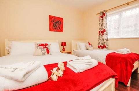 Family Room | Soundproofing, iron/ironing board, free WiFi, bed sheets