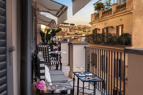 Suite balcony | Premium bedding, minibar, in-room safe, soundproofing