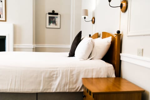 Premium Double Room | Desk, iron/ironing board, travel crib, free WiFi